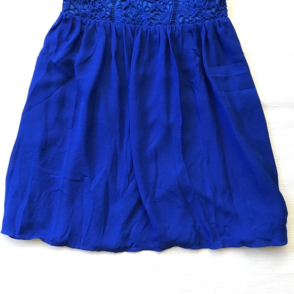 Soieblu Princess Cut Lace Bodice Dress - Picture 4 of 7